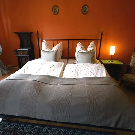 Adalbert Guest house 3*